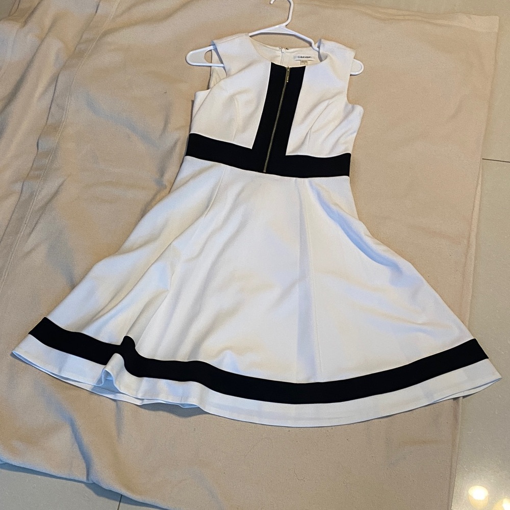 Calvin Klein White and Black Dress with Gold Zipper